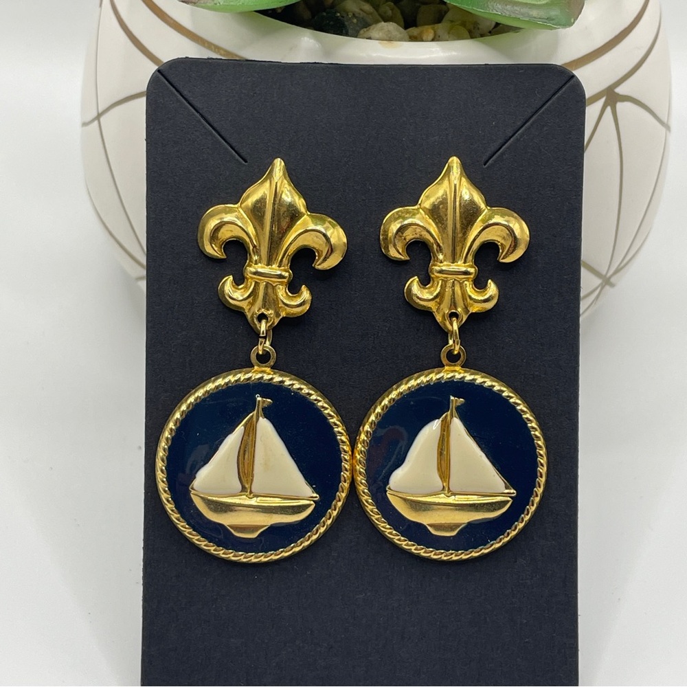 Vintage Gold Tone Fleur-de-Lis Nautical Sailboat Dangle Earrings NOS Deadstock
